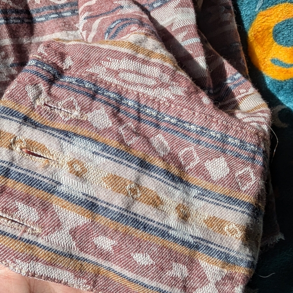 Patterned Button-Up Shirt - Picture 9 of 9